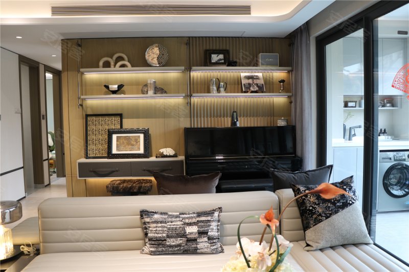 建发九龙观唐3室2厅2卫109㎡南144万