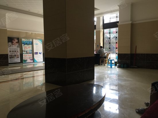 东方华大广场(商住楼)