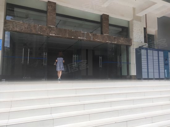 昆明高新保税库 