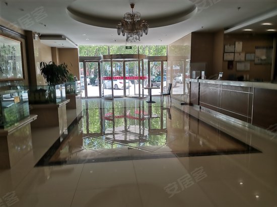 溢德鑫贵爵广场 