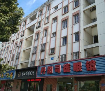 镇兴路166,158号小区