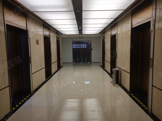 绿地中心(商住楼) 