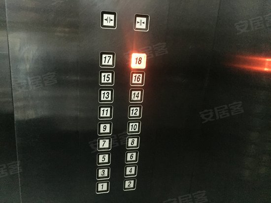 天正湖滨君悦阁 