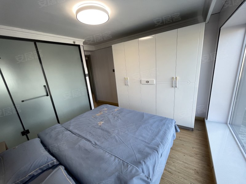 西置·瑀美福景4室2厅4卫84.99㎡南北42万