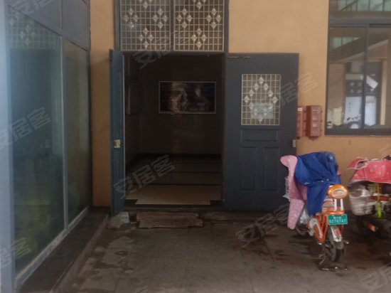 华鲁国际御龙广场