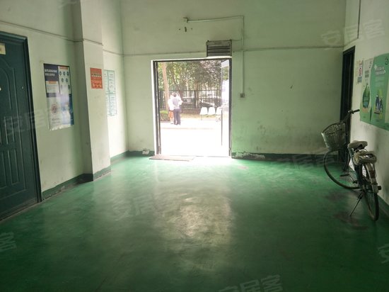 现代企业中心西区 