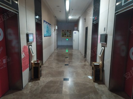 张家港保税区国际金融中心 