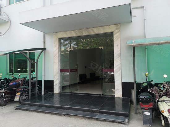 远方商务科技大厦