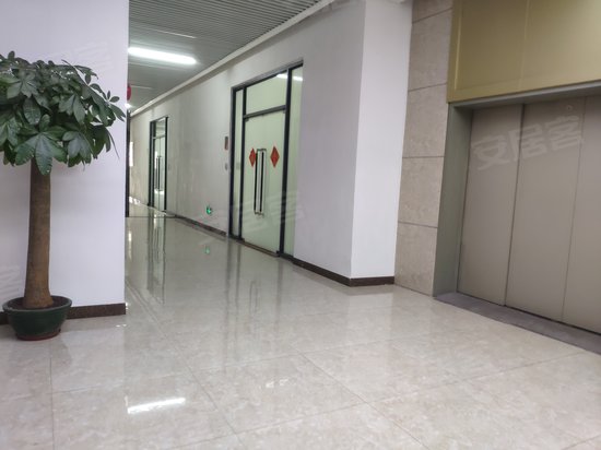 天平架装饰城主楼创意园 