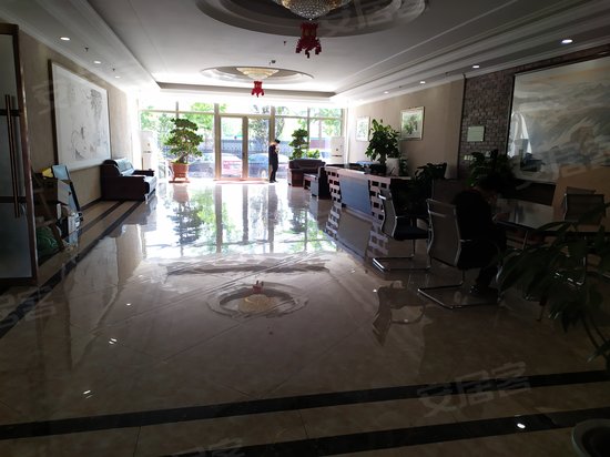 雅宝红城写字楼 