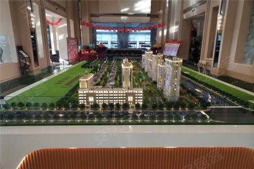 万华·曼陀花园,职业学院道南,辽河大街与霍林郭勒路交汇处 - 通辽