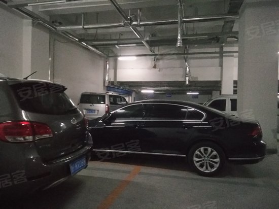 绿地泉景雅园商务大厦 