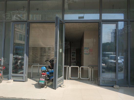 白杨湾国际公馆