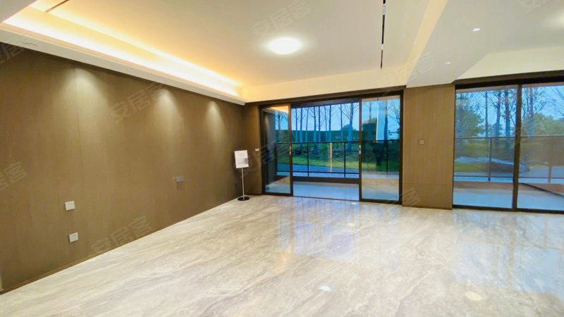 一线江景丨实景园林直面湘江丨长郡 一号线地铁口,中欣楚天御府·观澜