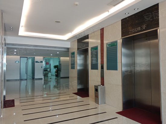 厦门国际航运中心 