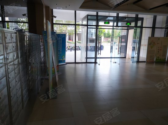 兆丰99阳光新生活广场 