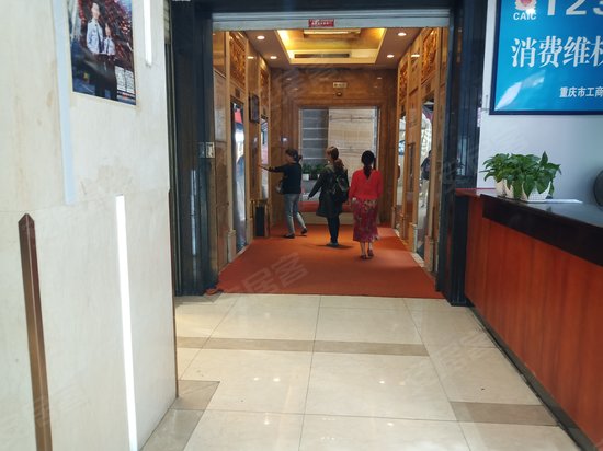 圣名国际时装城办公楼 