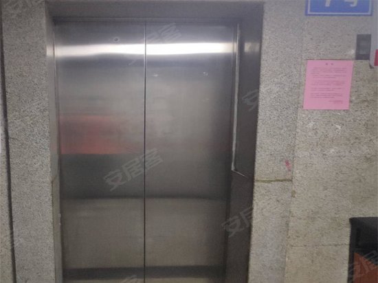 德润科技商务中心 