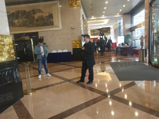 紫东阁华天大酒店 