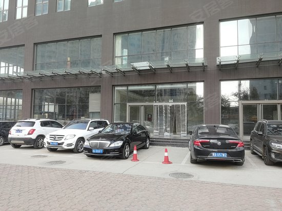 晶彩中心商务楼 