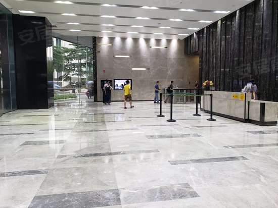 保利克洛维广场 