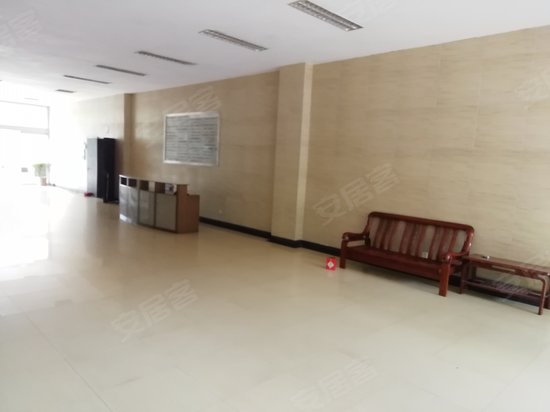 桑夏精英时代广场 