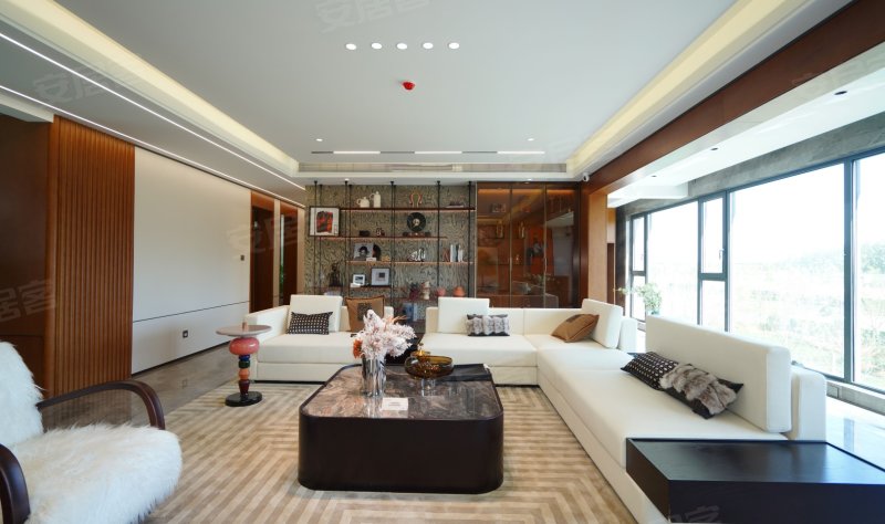 绿城荷畔春风(新房)3室2厅130㎡111万二手房图片