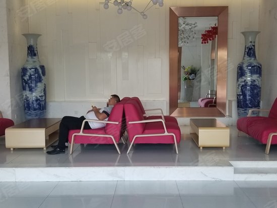 锦荣悦汇城(商住楼) 