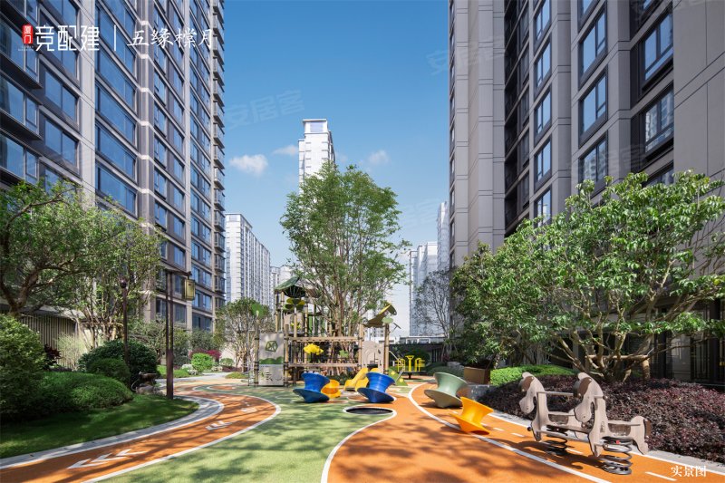 五缘湾 建发橖月4房单价5.1万 每平(一手准现房)现买即住