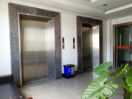 建威大厦(商住楼) 