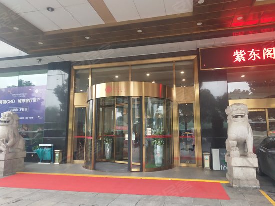 紫东阁华天大酒店 