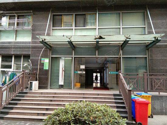 常府风华苑办公楼 