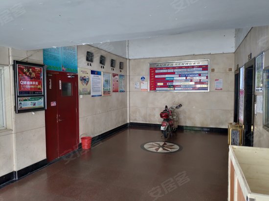 世纪伟业商务大厦 