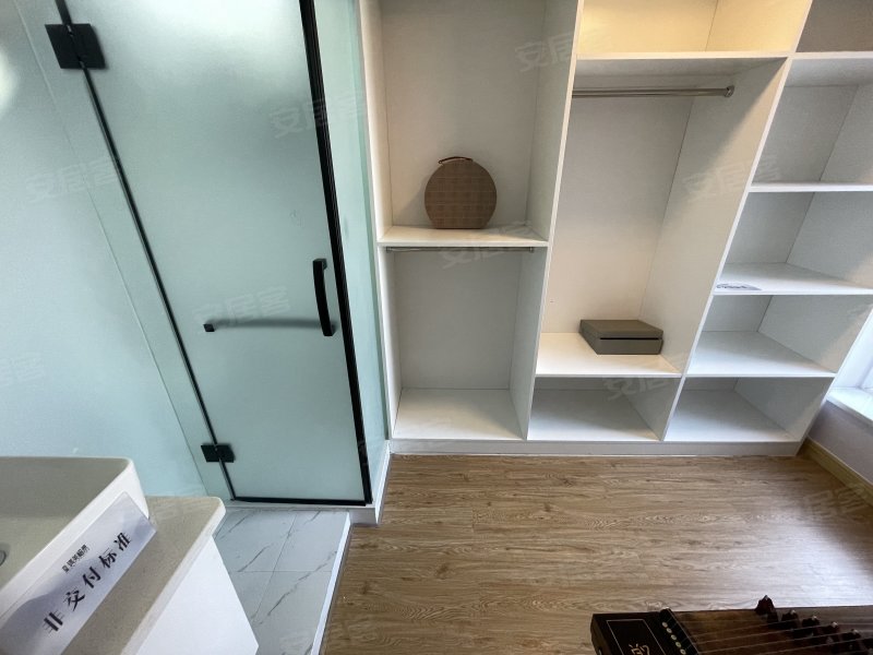 西置·瑀美福景4室2厅4卫84.99㎡南北42万