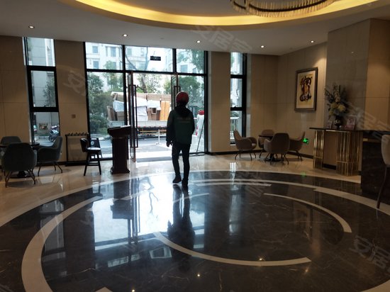 连飞虹湖天地(办公) 