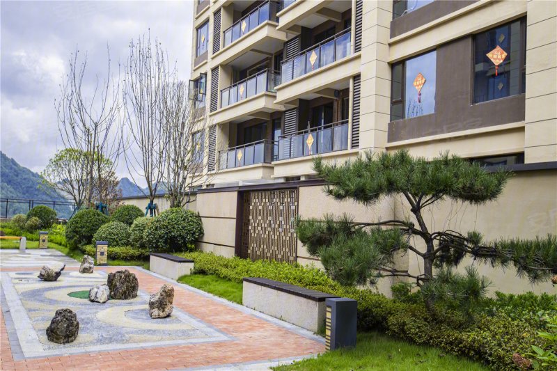 保利公园2010(新房),北衙路与航天大道交汇处-贵阳保利公园2010(新房)