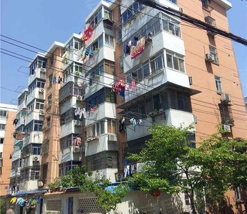 浦东路4号小区