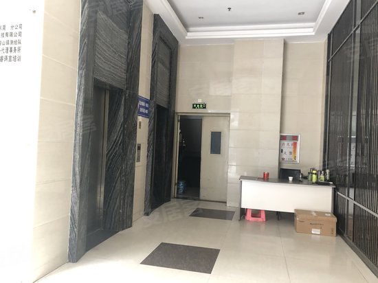 大岭山商务广场 