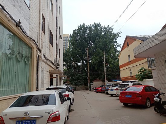 原五金交电大厦 