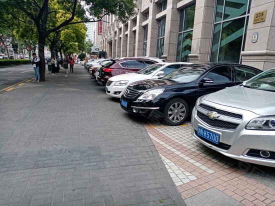 现代建筑设计大厦 