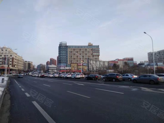 复地嘉年华广场 