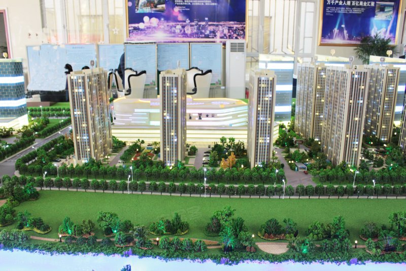 帝华广场(新房)1室2厅1卫53㎡南北29万