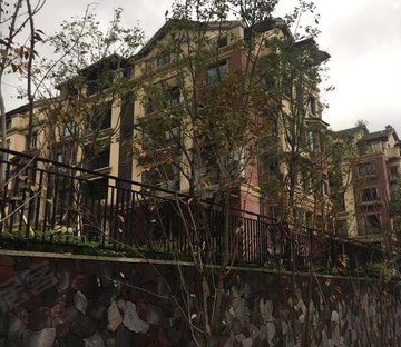俊峰香格里拉