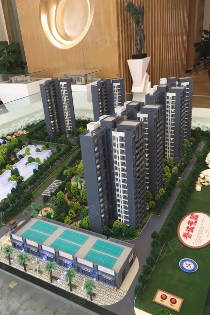 首笔    给定金上车精装现房   即住 誉诚花园成熟配套