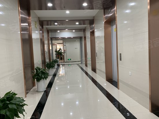 银池道拉斯财富中心 