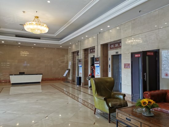 聚信广场写字楼 