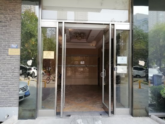 万通上游国际商务广场 