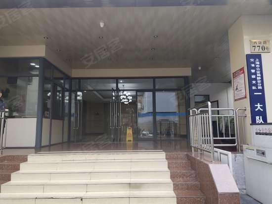 上服新光商务楼