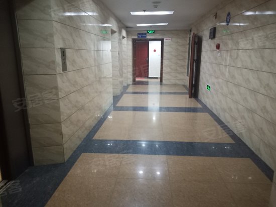 浪高会展国际广场写字楼 