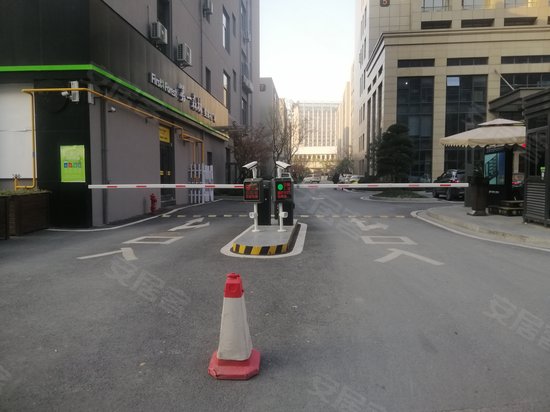 钓鱼实业科技园